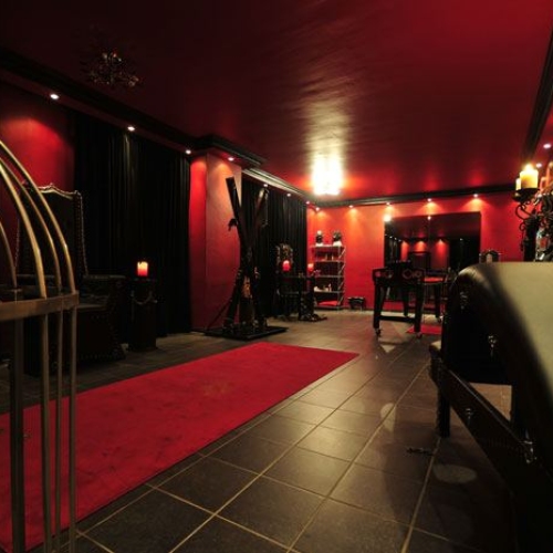 Leatherstudios - Photo 4 of 28