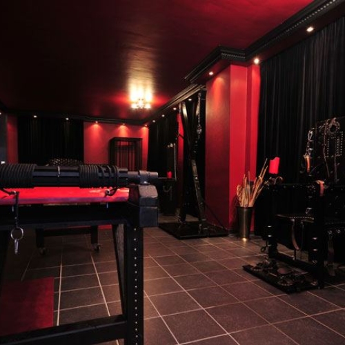 Leatherstudios - Photo 5 of 28