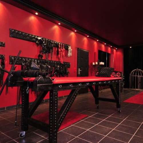 Leatherstudios - Photo 7 of 28