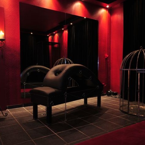 Leatherstudios - Photo 11 of 28