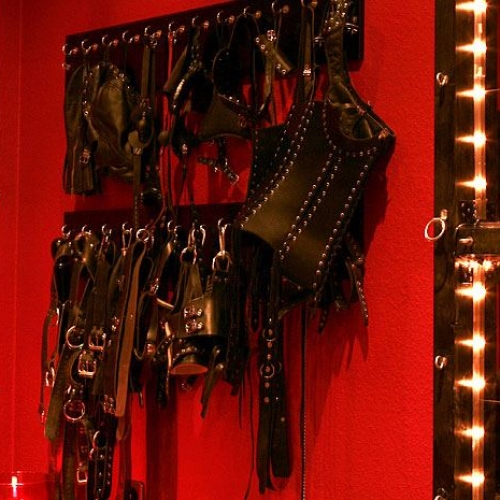 Leatherstudios - Photo 21 of 28