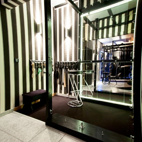 Leatherstudios - Photo 26 of 28