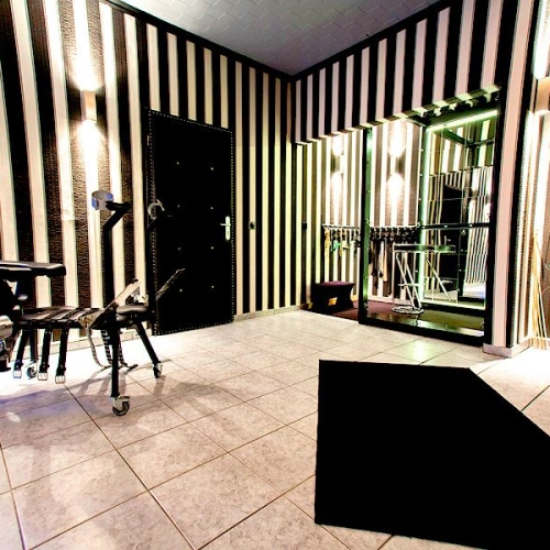 Leatherstudios - Photo 27 of 28